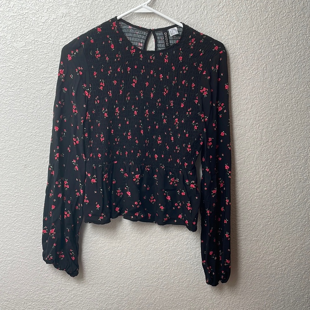 H&M long sleeved floral blouse
